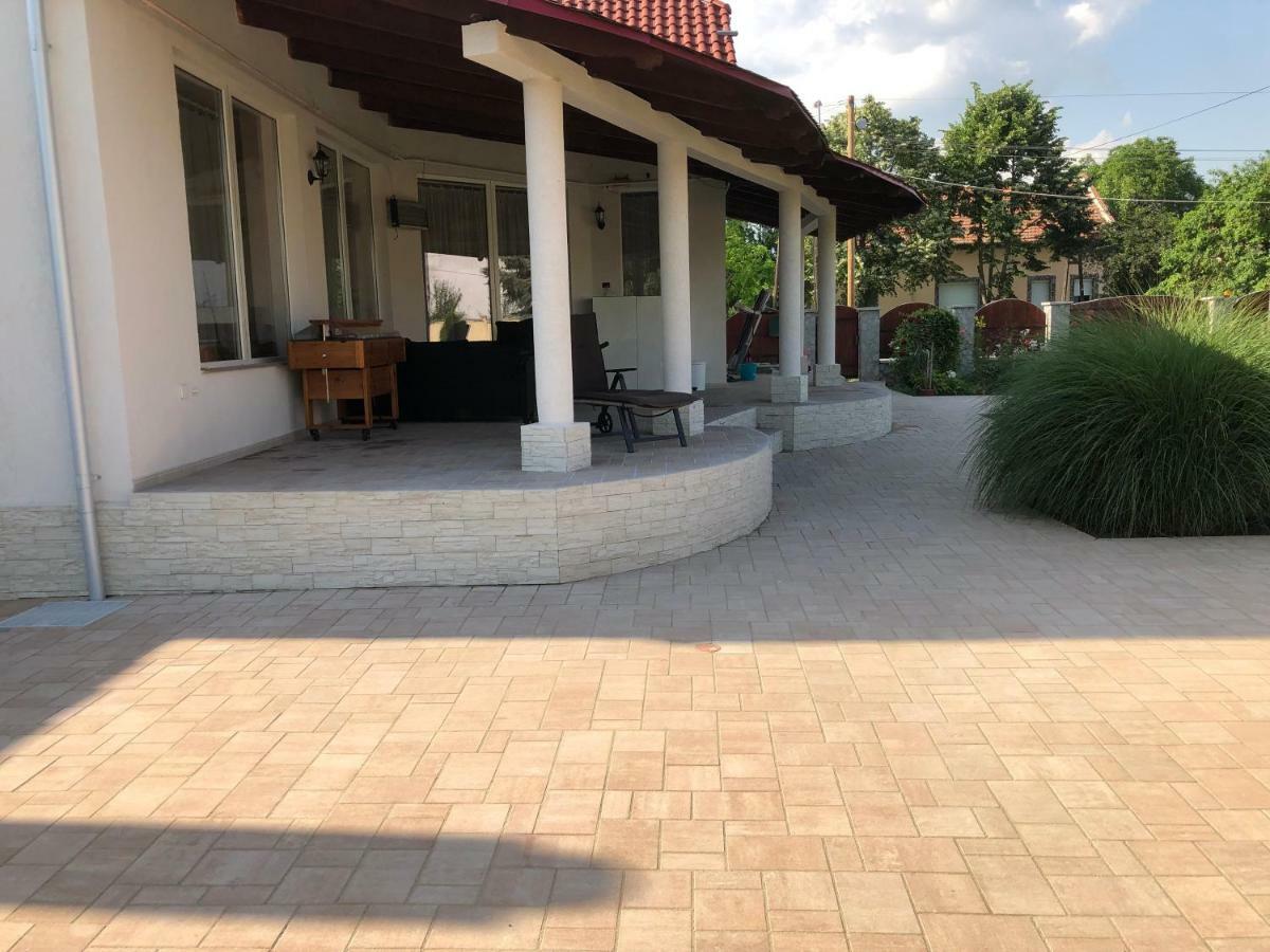 Battonya House Apartment Ngoại thất bức ảnh